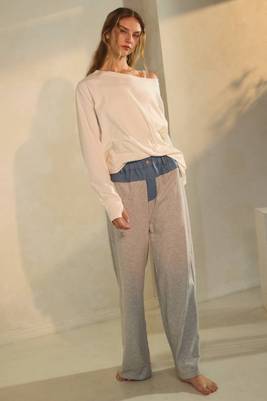 Oddi - Contrasting Denim Trim Wide-leg Pants