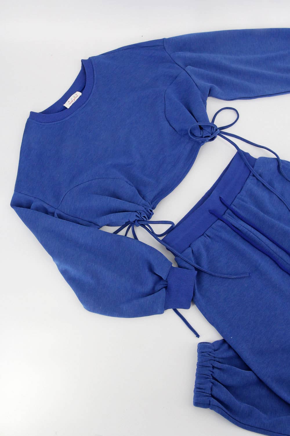 Sweet Generis - CURVY CINCH SIDES PUFF SLEEVES CROP SWEATSHIRT