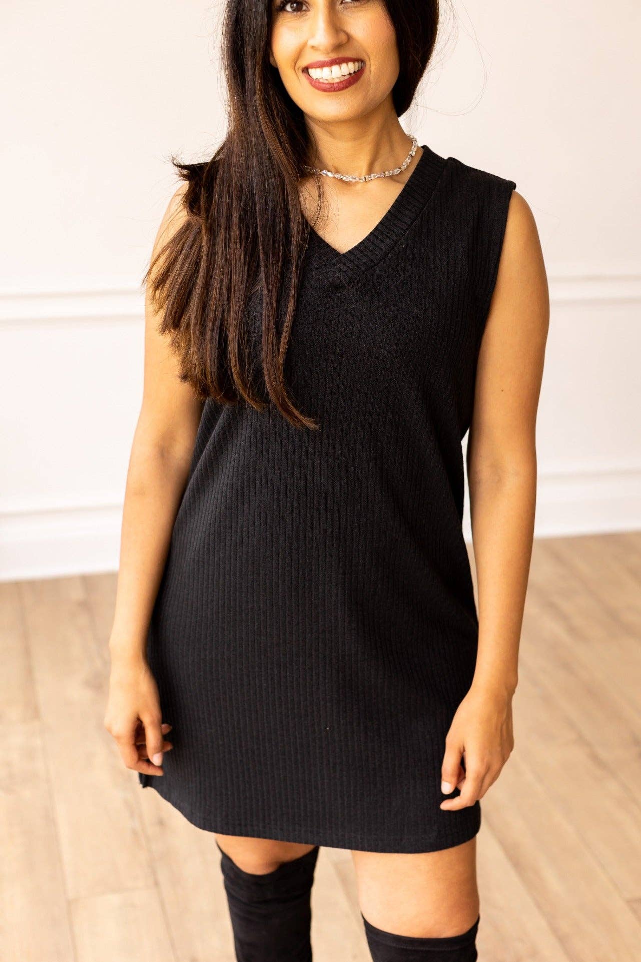 G&E Black Sleeveless Sweater Dress