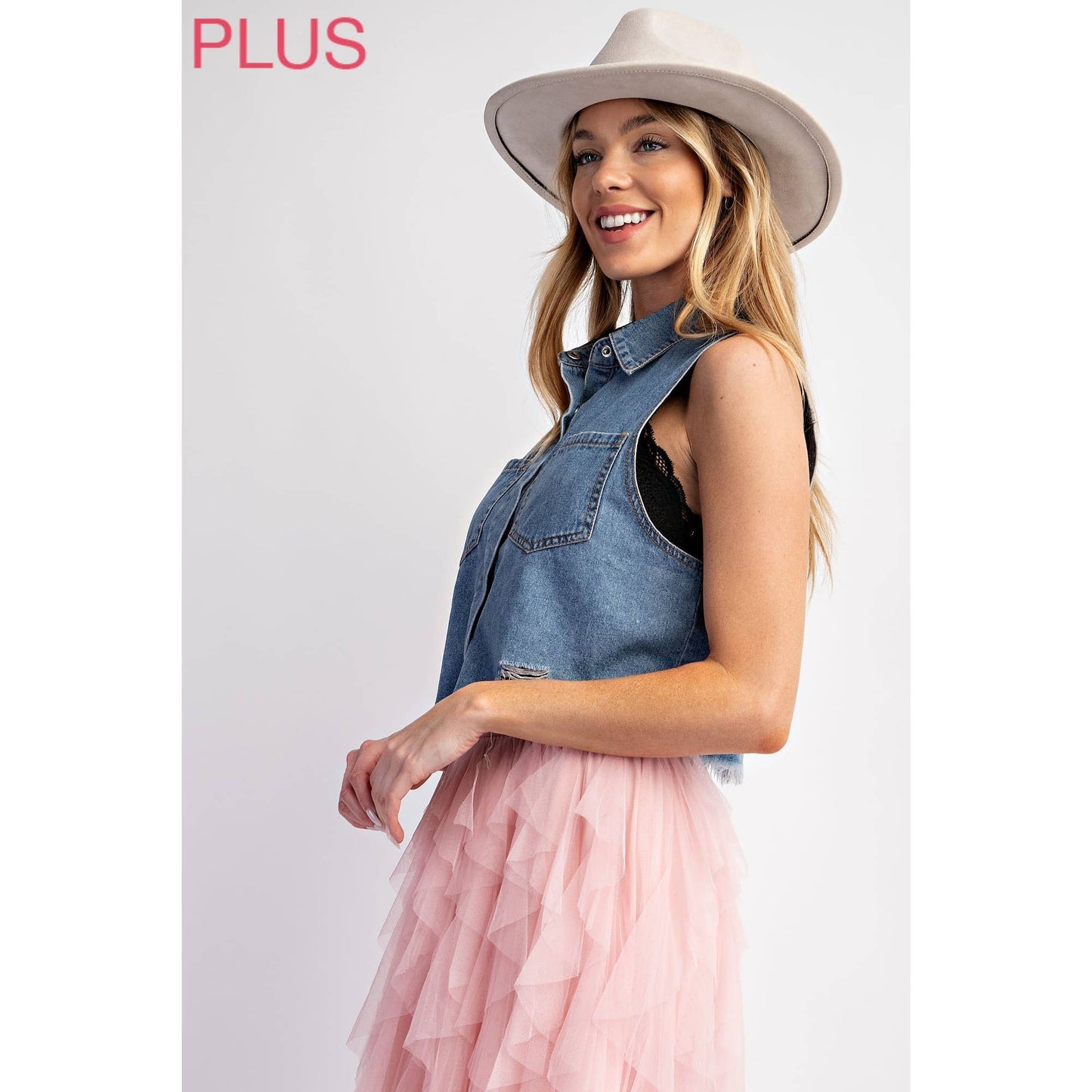 Sweet Generis - CURVY MEDIUM DENIM WASHED CROP VEST