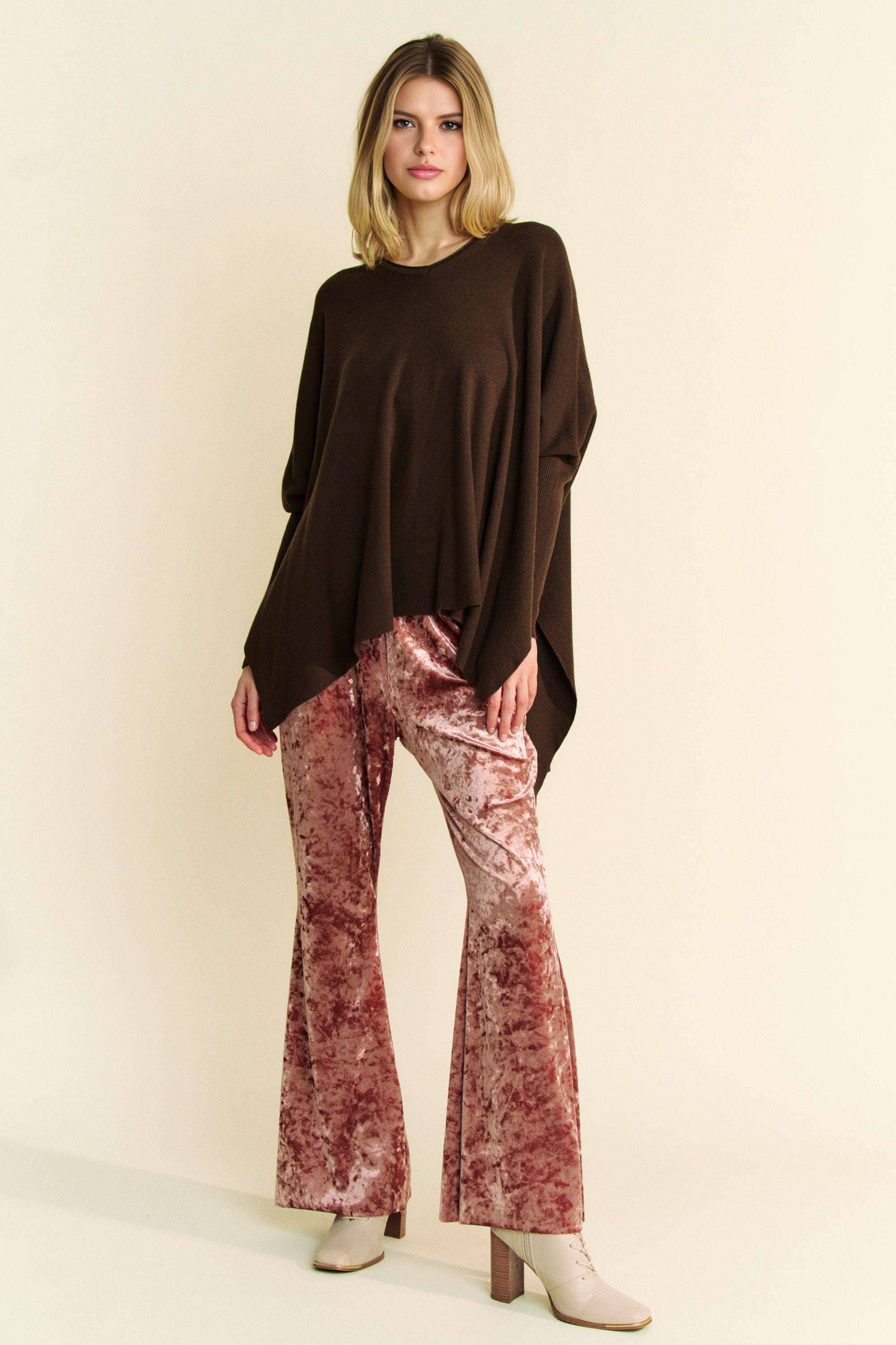 DK BROWN HIGH-LOW ASYMMETRICAL SOLID LONG SLEEVE SWEATER