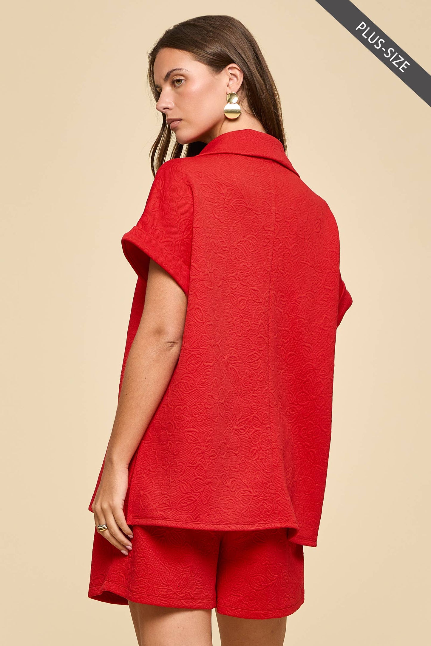 Dear Scarlett - Off White 2-Piece Dolman Sleeve Top + Pleated Shorts Set