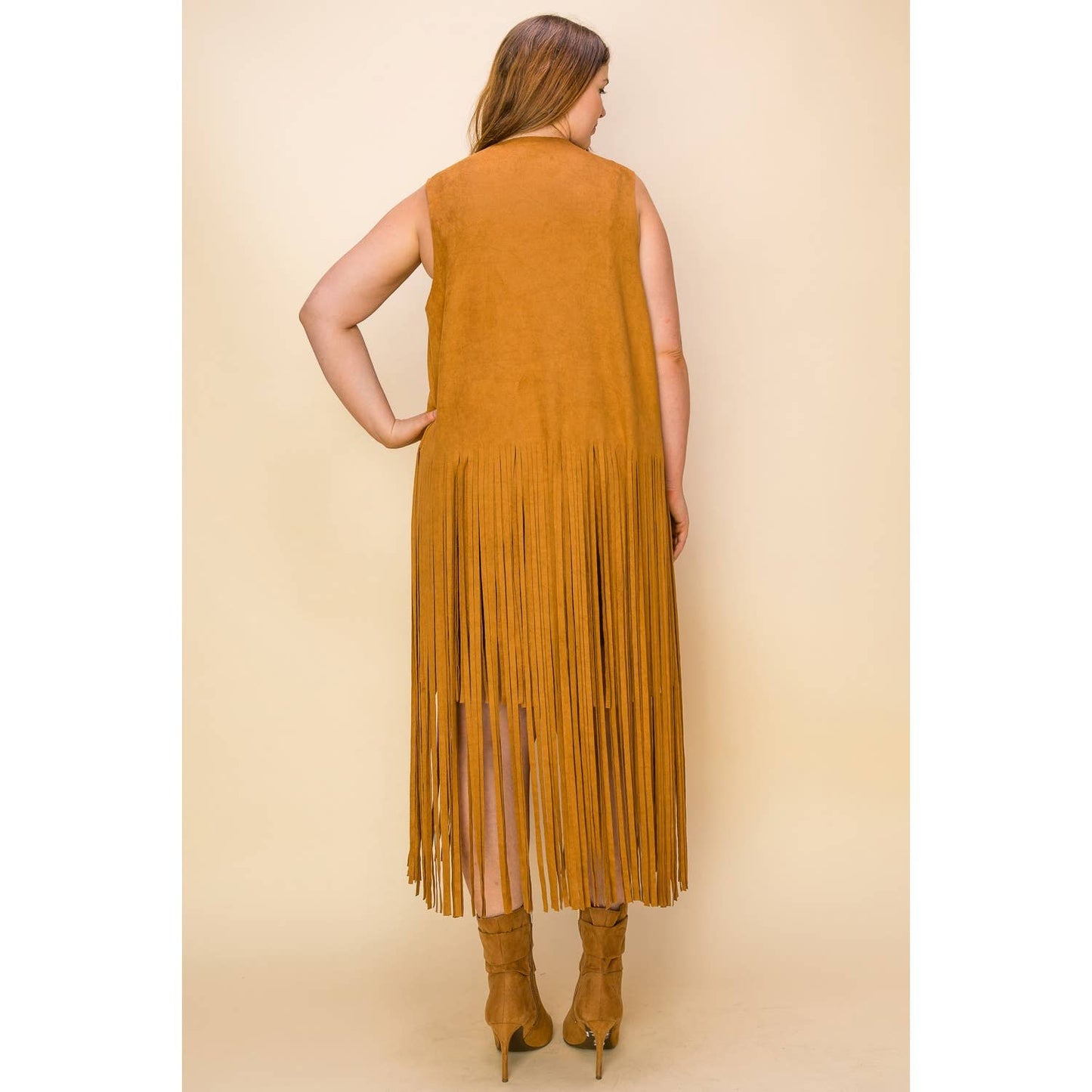 VOCAL - CAMEL SUEDE COWGIRL LONG FRINGE SLEEVELESS CARDIGAN