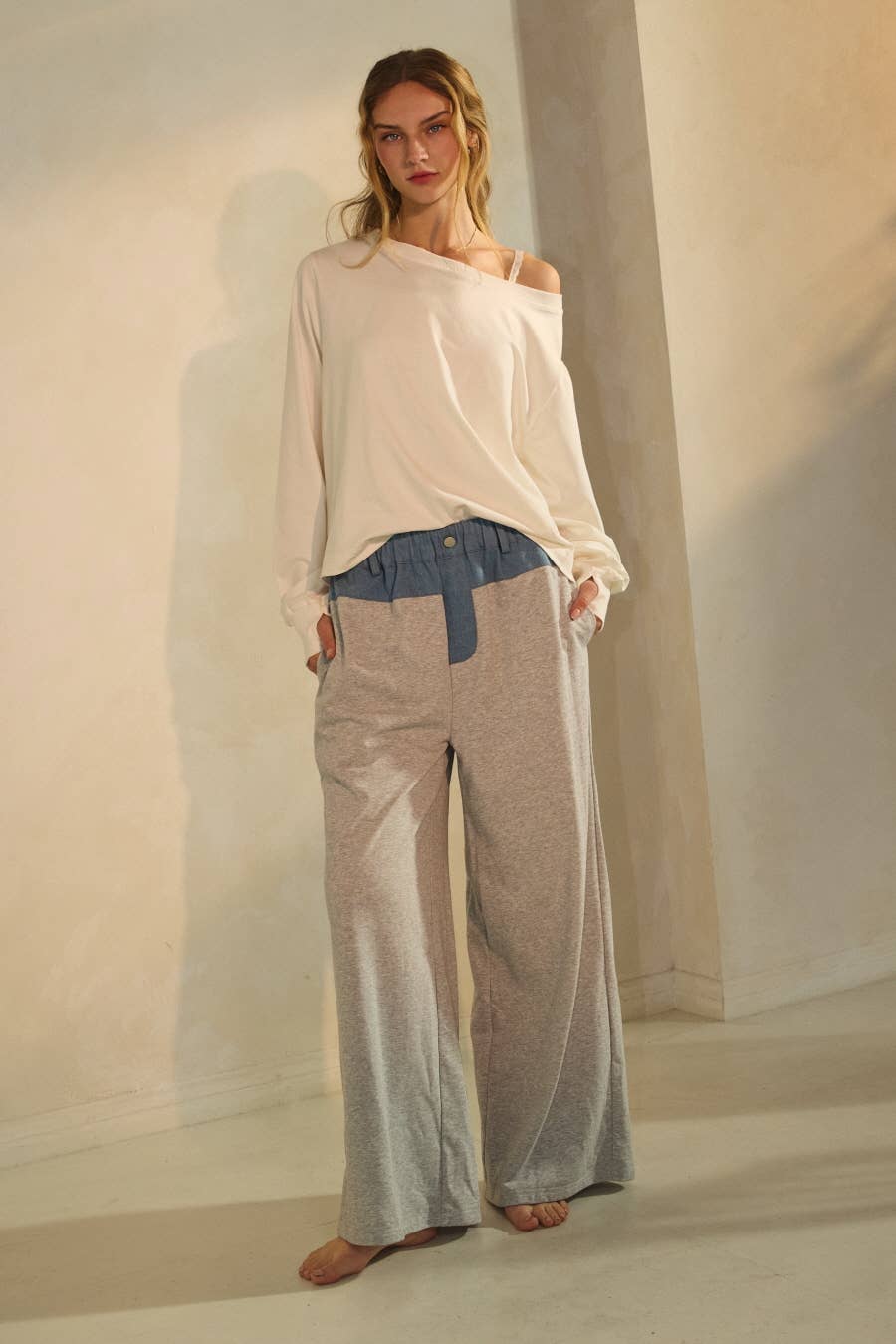 Oddi - Contrasting Denim Trim Wide-leg Pants