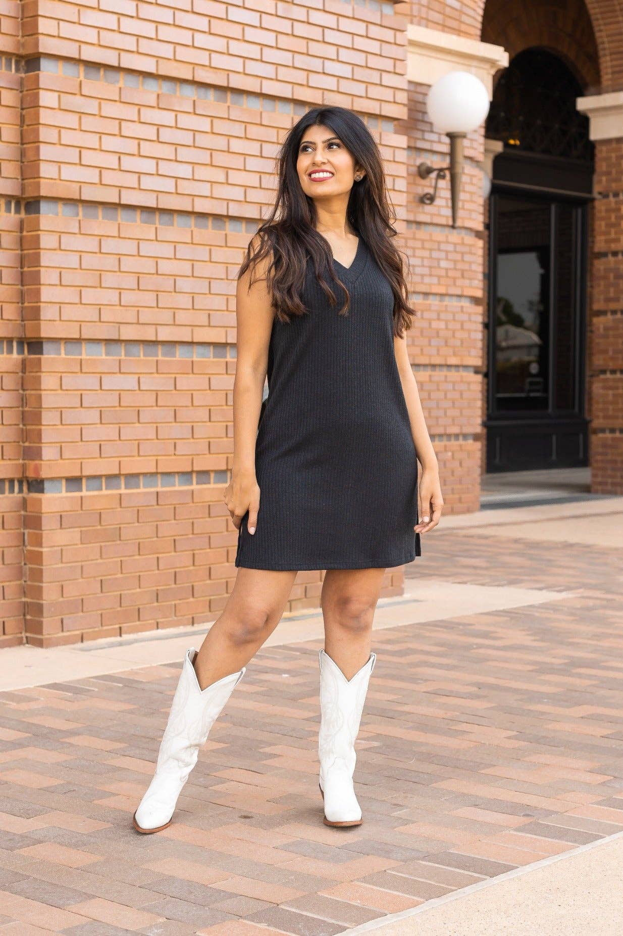G&E Black Sleeveless Sweater Dress