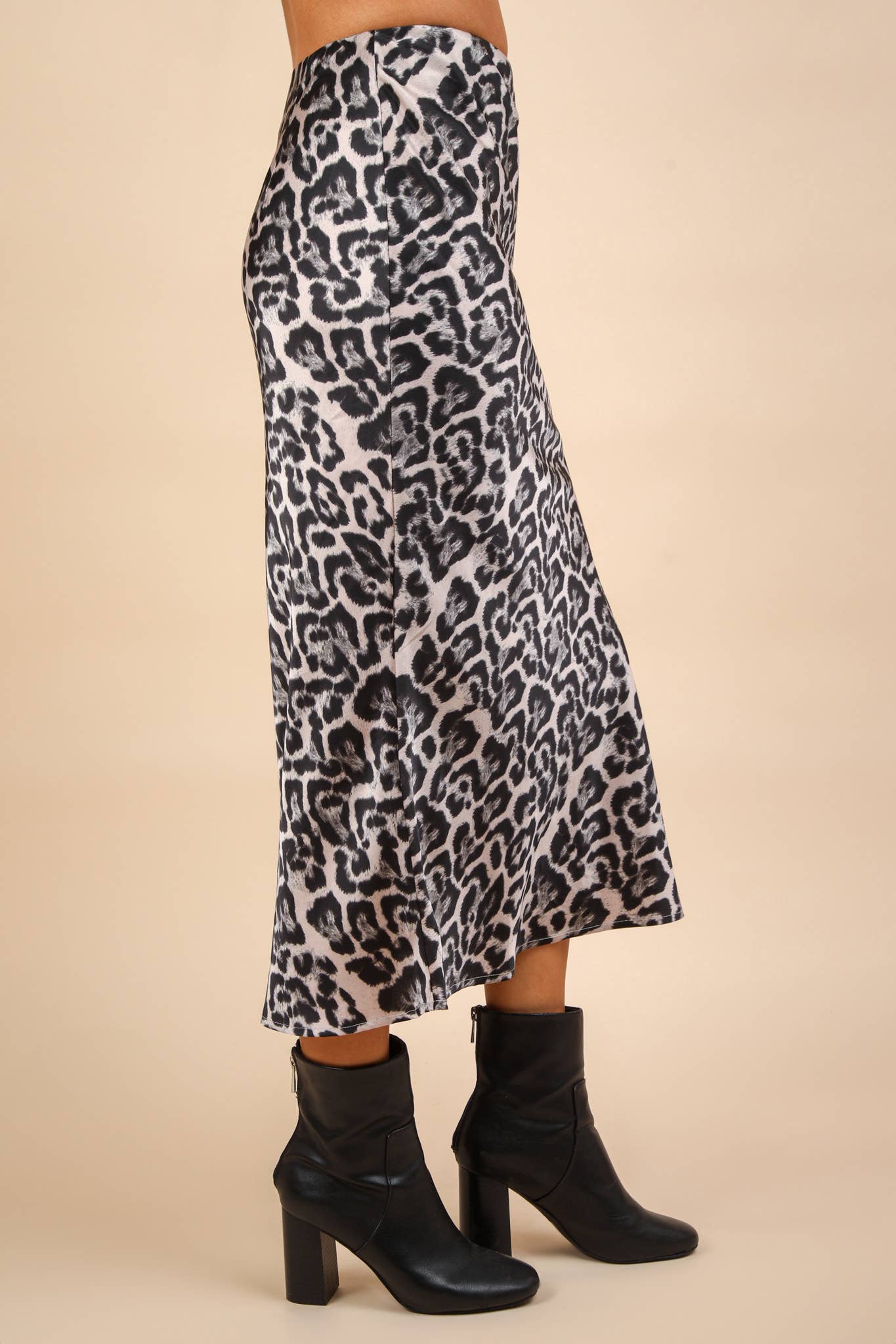 Leopard Printed Bias Cut Midi Skirt: BLACK LEOPARD