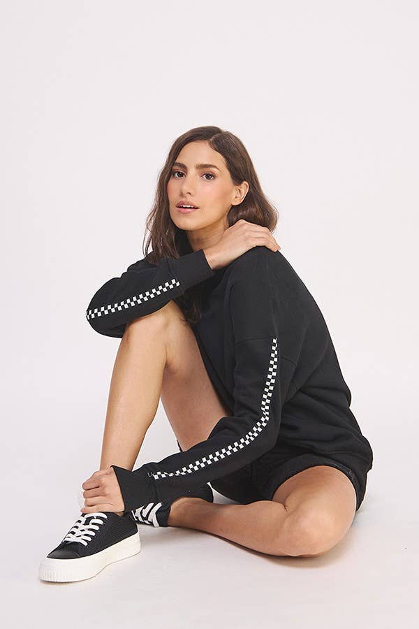 JADE BY JANE - ROUND NECK LONG CHECKERBOARD SLEEVE SWEATSHIRT