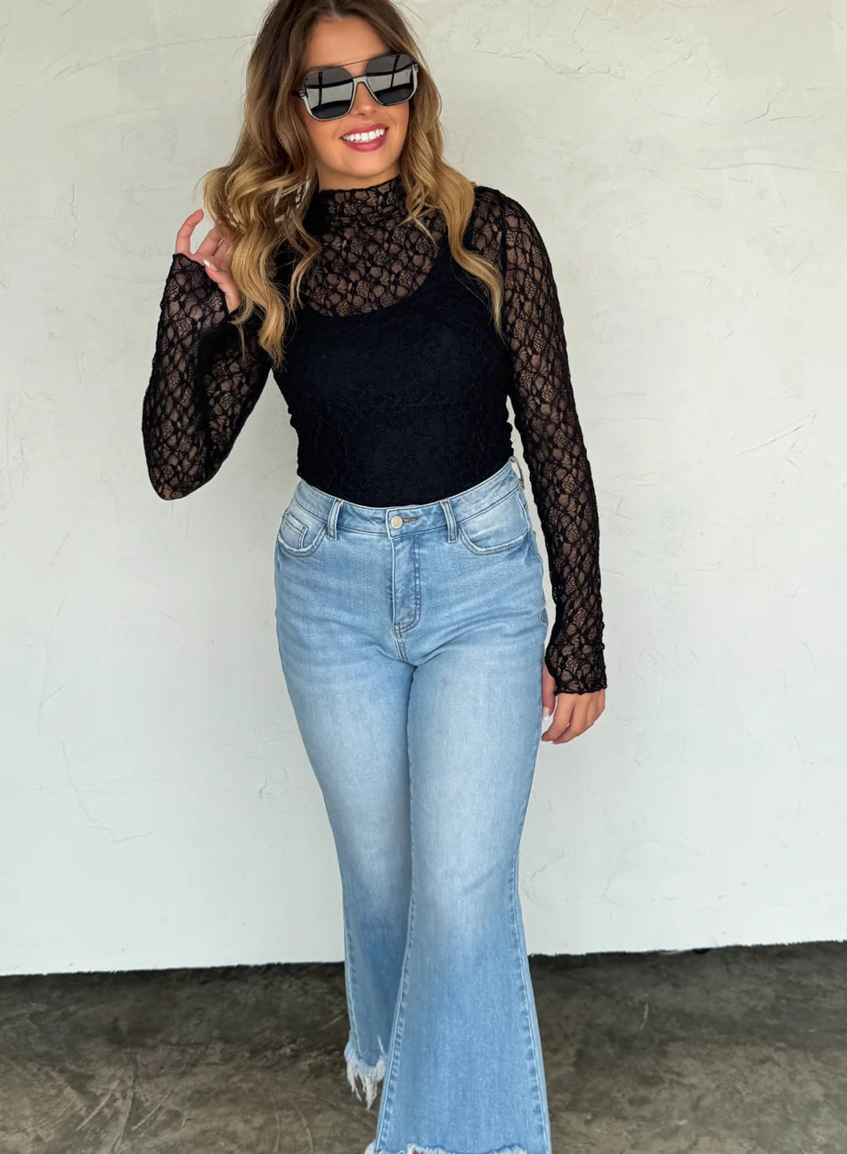 Black-JOLIE LACE THUMBHOLE TOP