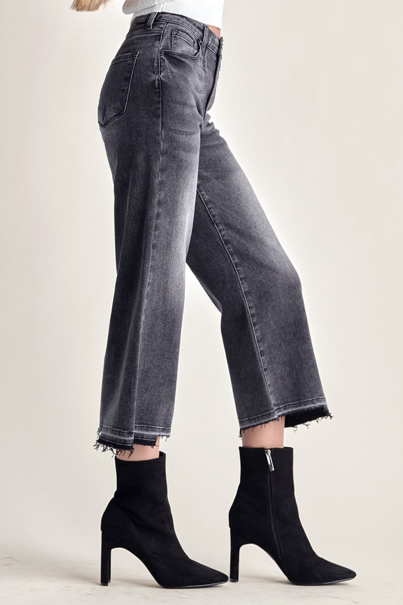 GREY HIGH-RISE WIDE CROP JEANS