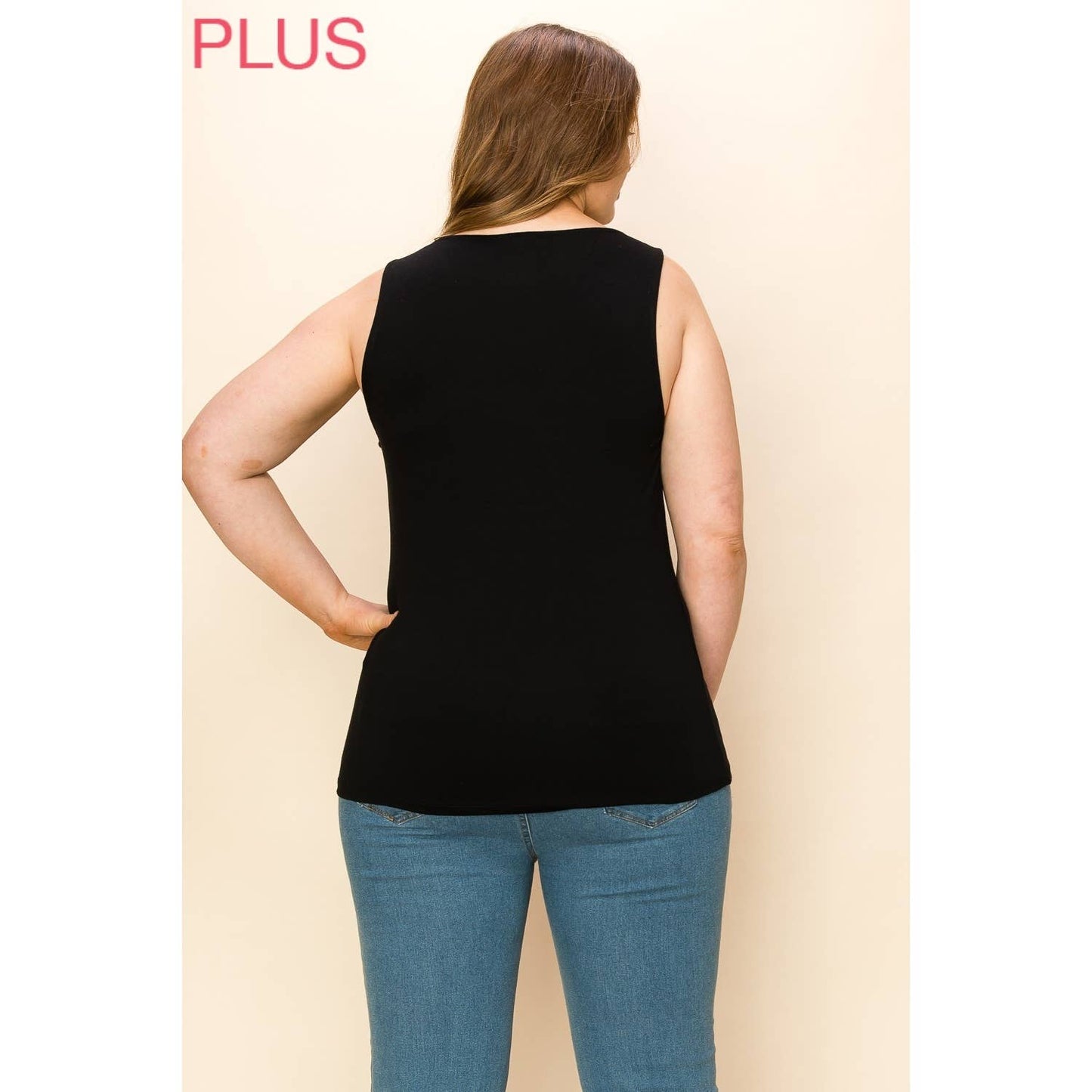 VOCAL - CURVY SLEEVELESS TOP WITH STUDS