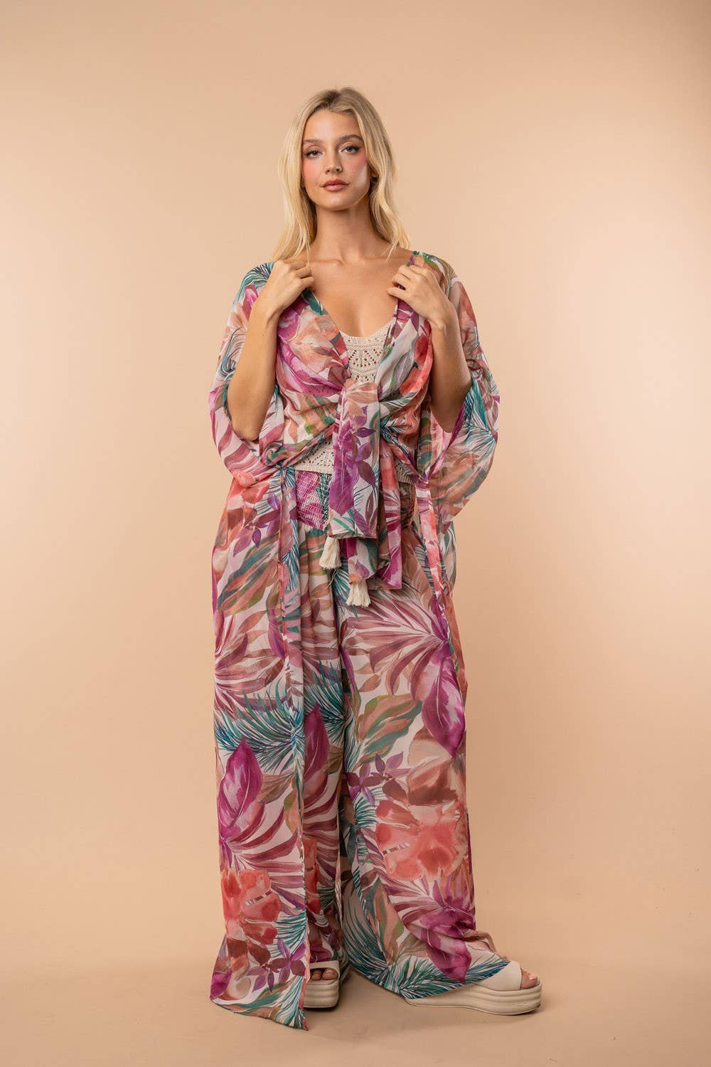 White Birch -Three Quarter Sleeve Tropical Print Knit Kimono