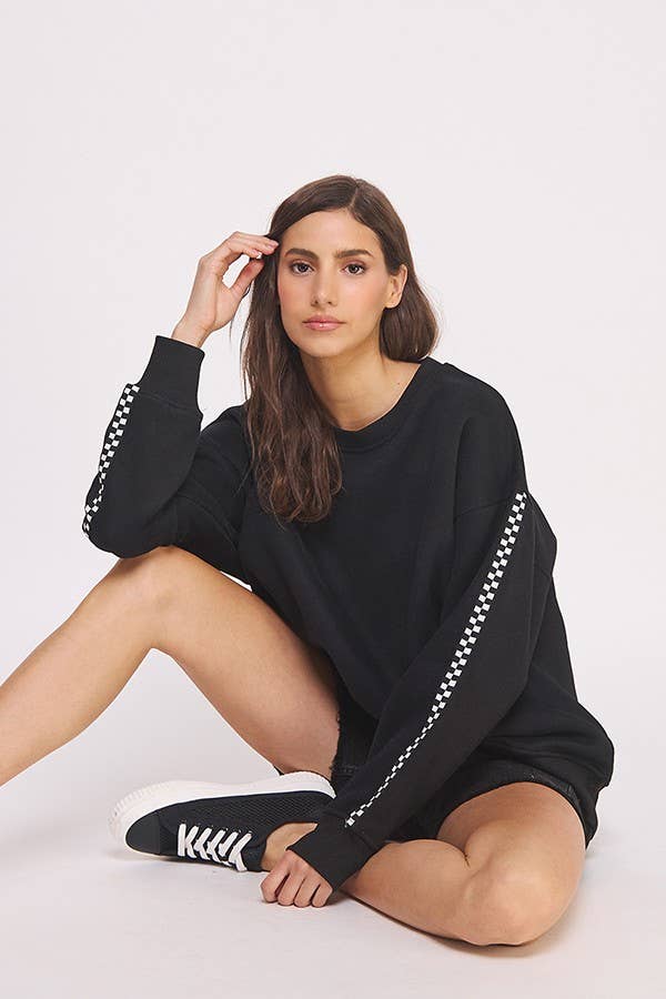 JADE BY JANE - ROUND NECK LONG CHECKERBOARD SLEEVE SWEATSHIRT