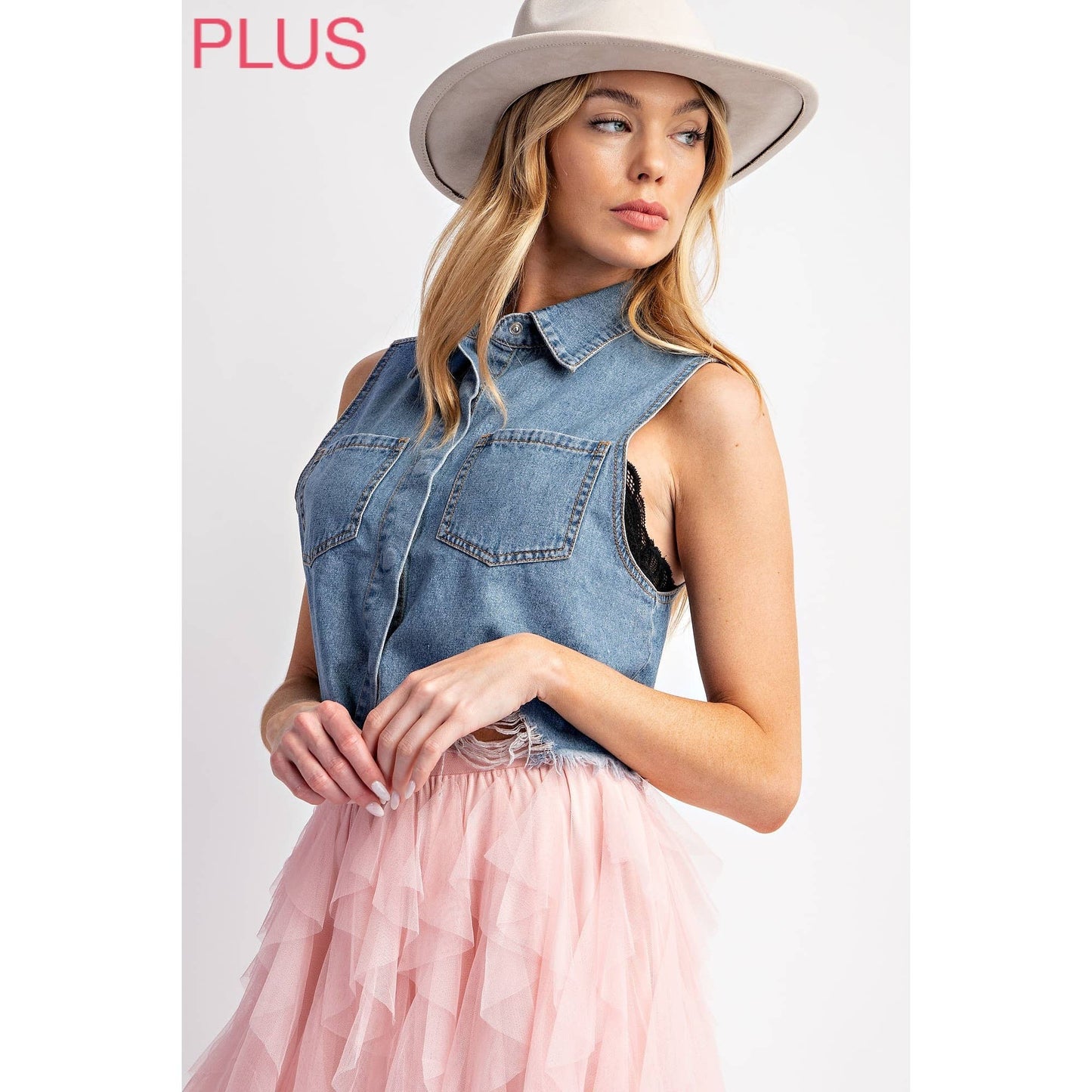 Sweet Generis - CURVY MEDIUM DENIM WASHED CROP VEST