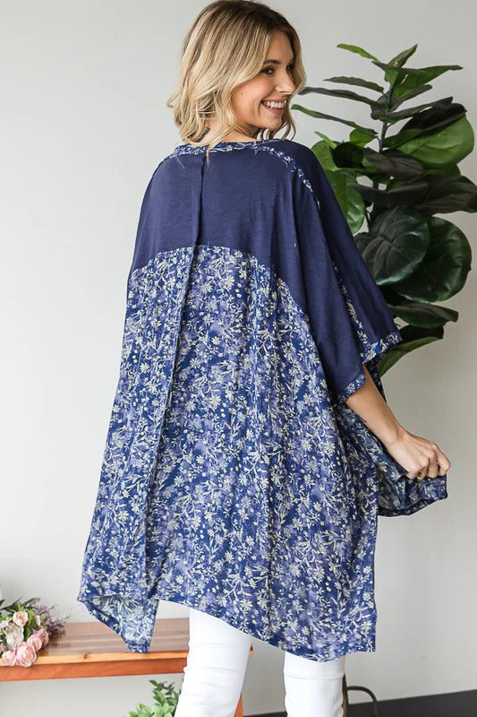 O&I NAVY CONTRAST YOKE PRINTED SHORT SLEEVE OVERSIZED TOP