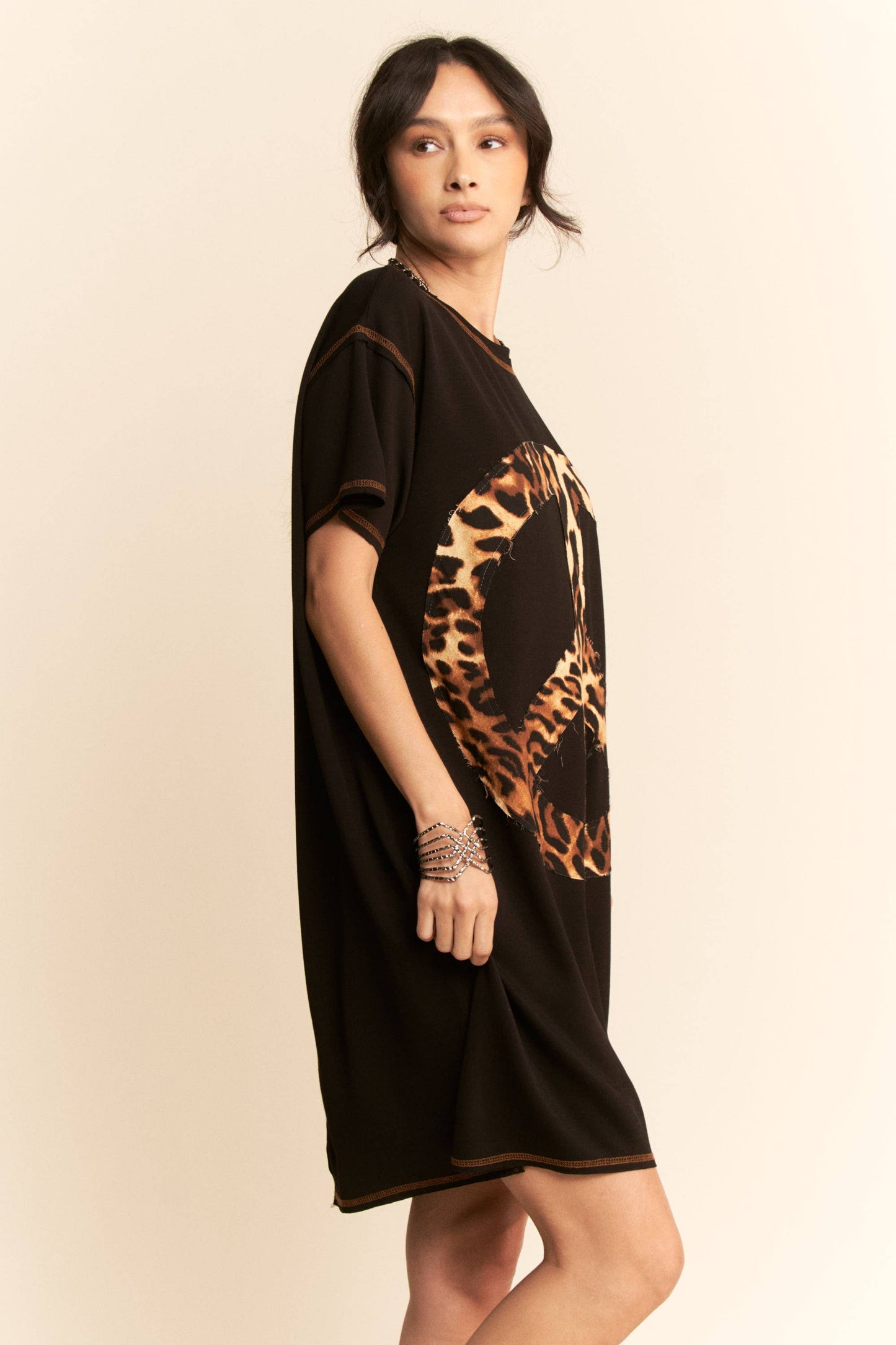 Davi & Dani - ANIMAL PEACE SYMBOL SHORT SLEEVE KNIT DRESS*SALE*
