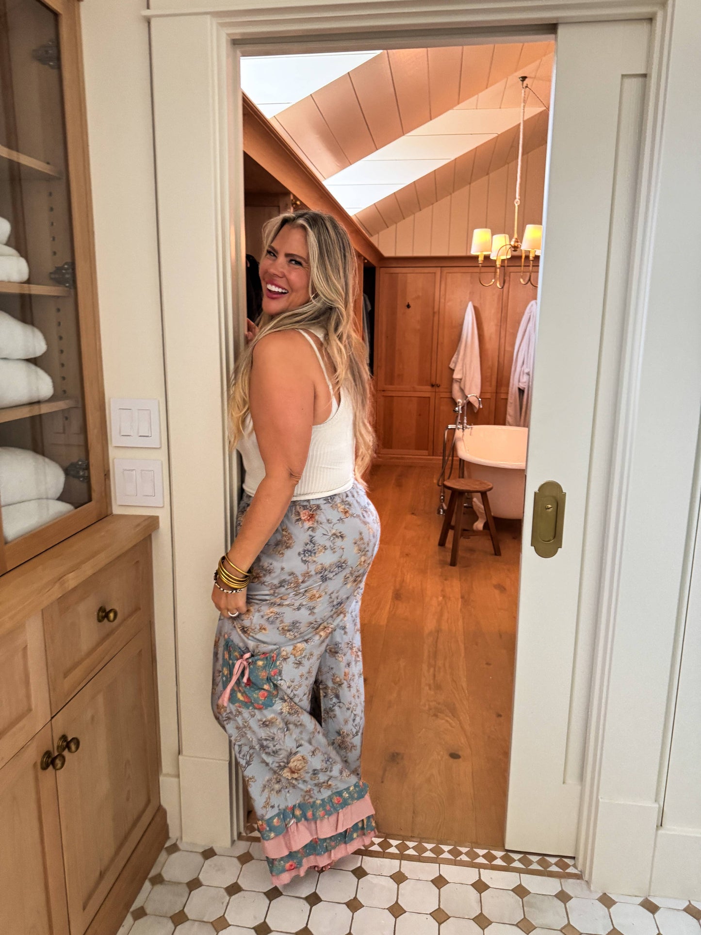 BLAKELEY - FARMHOUSE FEMME BLOOMER PANTS