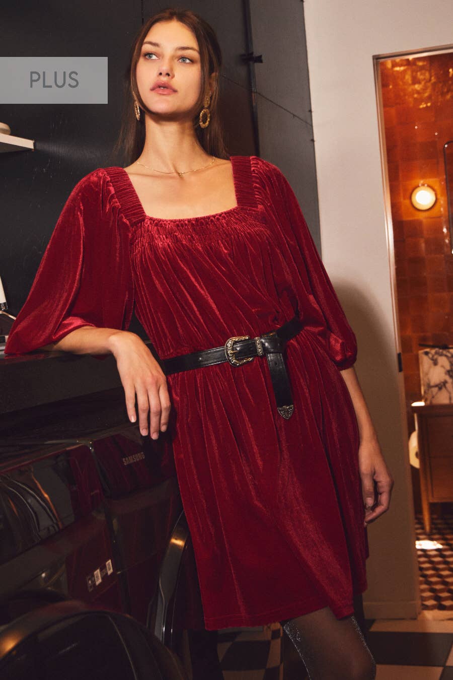 Oddi - Red Velvet Mini Dress
