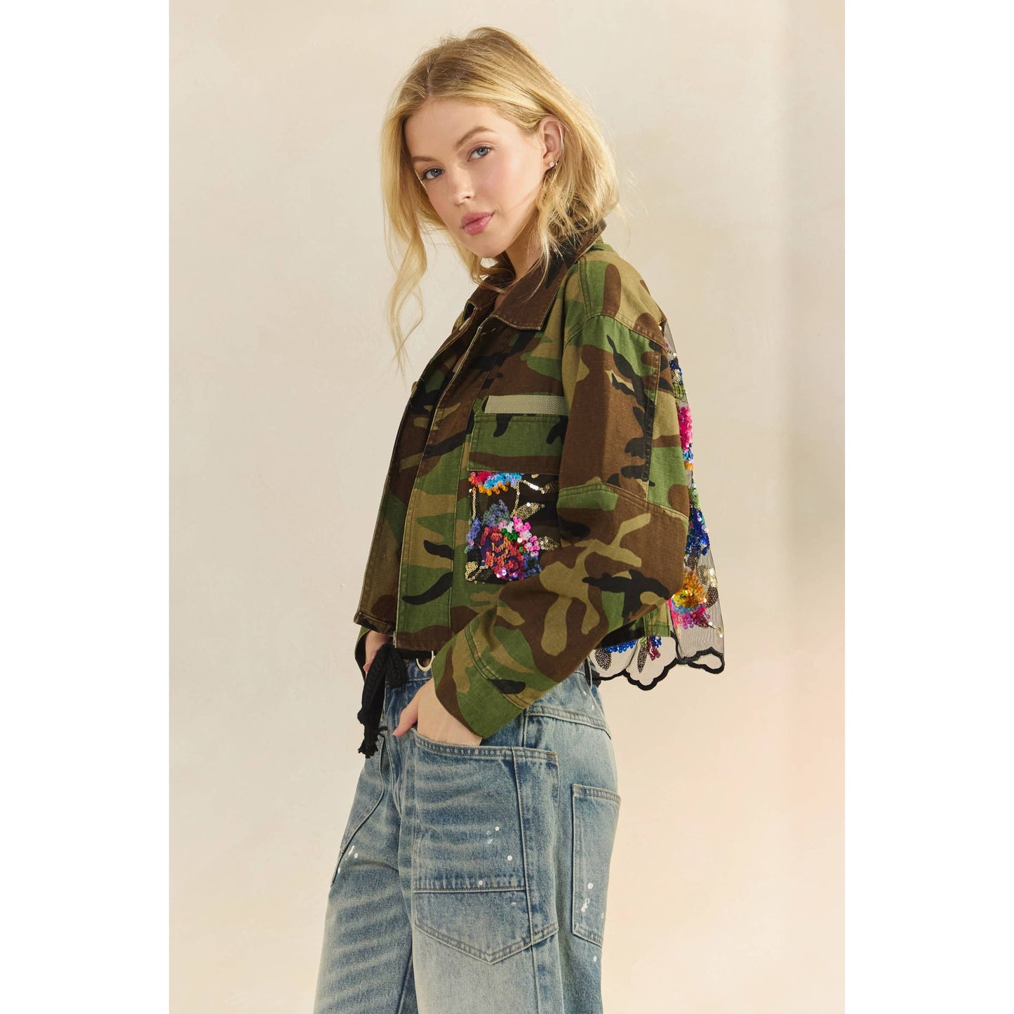 Veveret - Camo Sequins Contrast Jacket