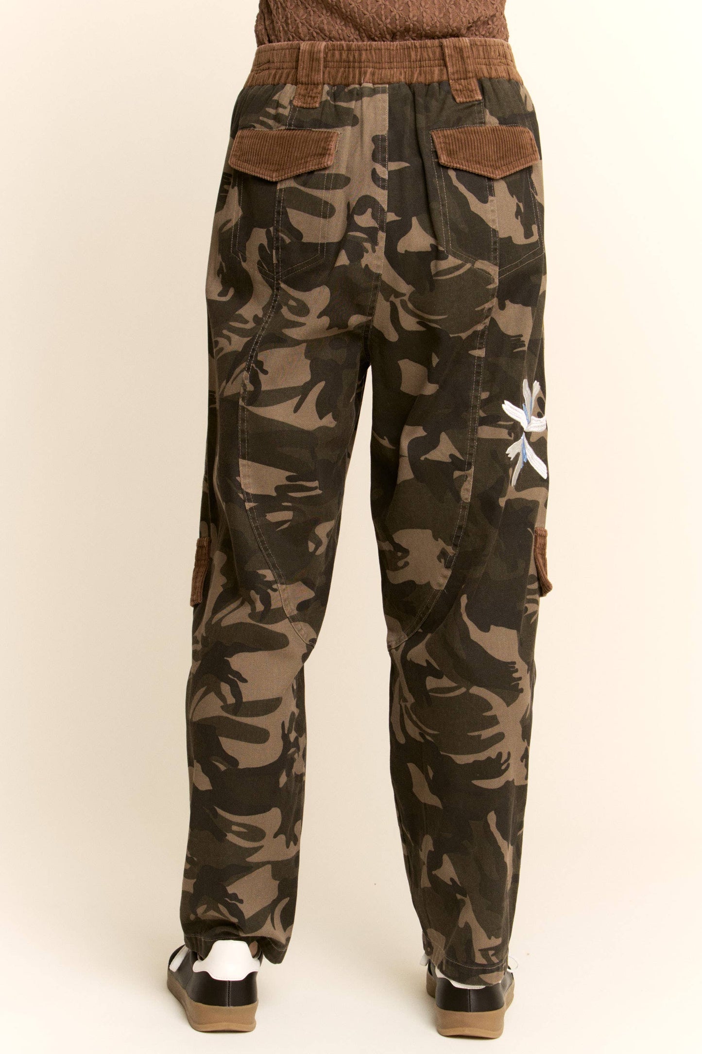 Davi & Dani - Plus - Camo Floral Embroidered Patch Pocket Pants