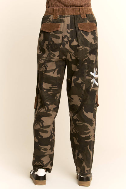 Davi & Dani - Plus - Camo Floral Embroidered Patch Pocket Pants