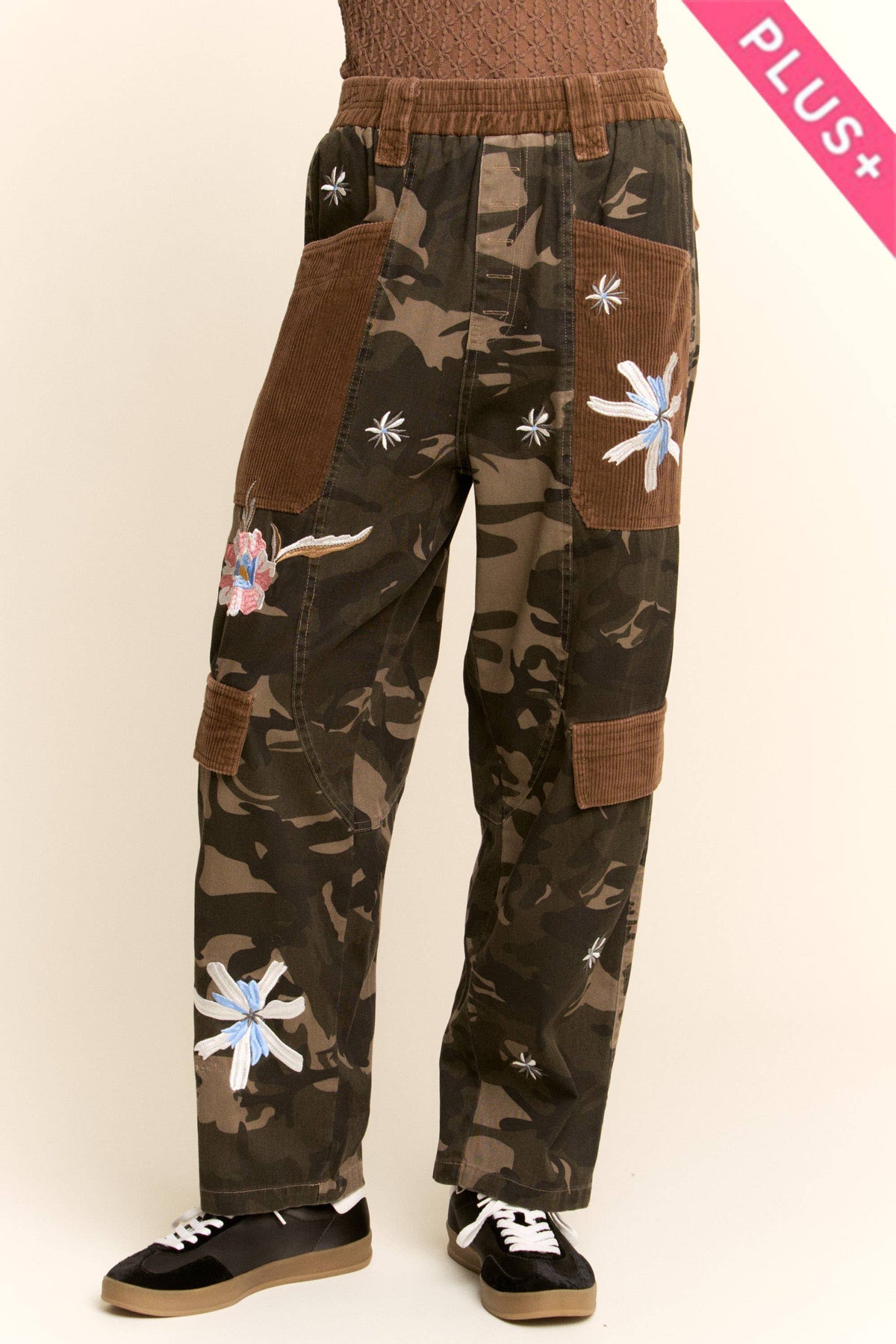Davi & Dani - Plus - Camo Floral Embroidered Patch Pocket Pants