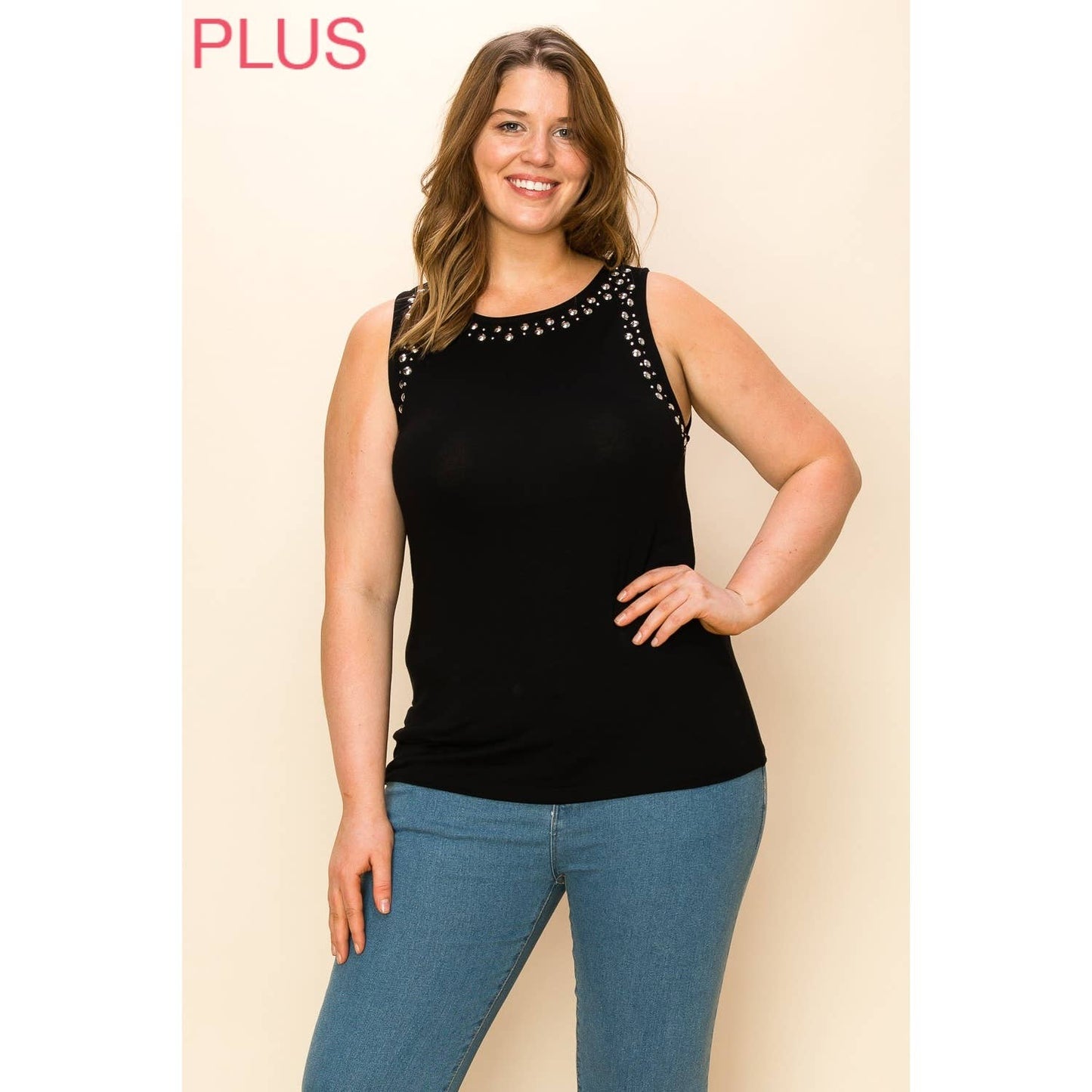 VOCAL - CURVY SLEEVELESS TOP WITH STUDS