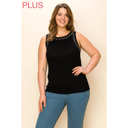 VOCAL - CURVY SLEEVELESS TOP WITH STUDS