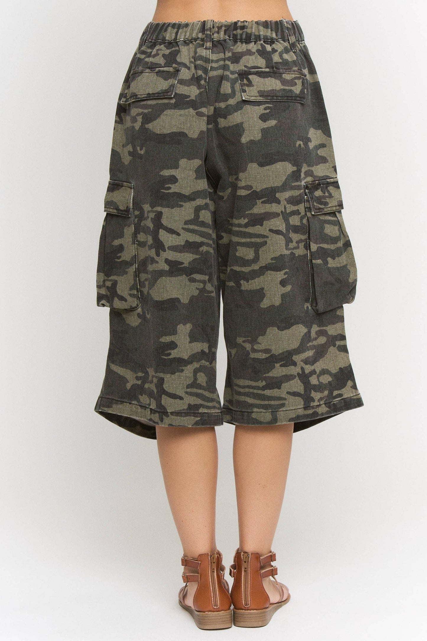 JADE BY JANE - PLUS SIZE CAMO CARGO MIDI PANTS