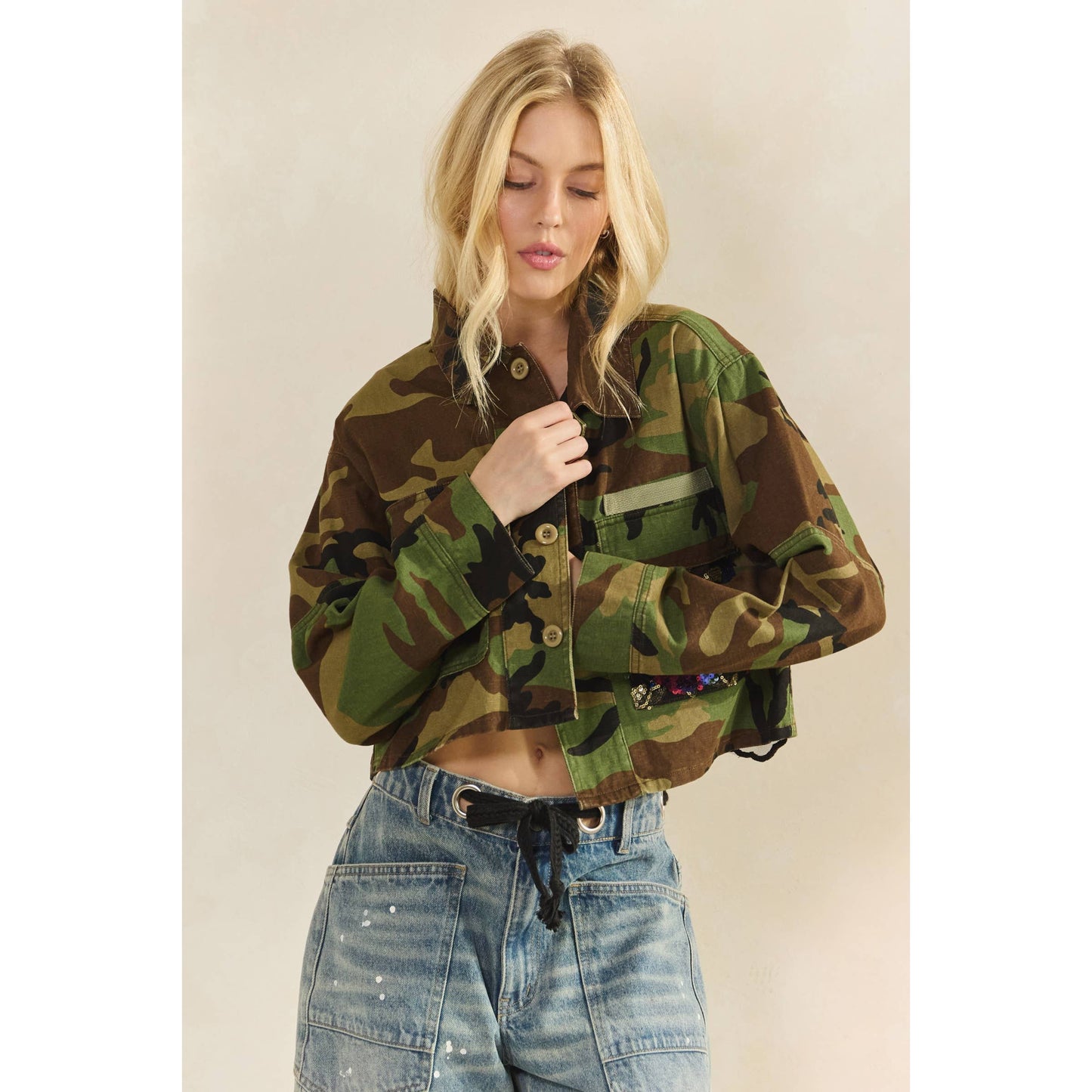 Veveret - Camo Sequins Contrast Jacket