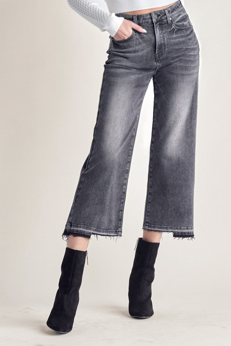 GREY HIGH-RISE WIDE CROP JEANS