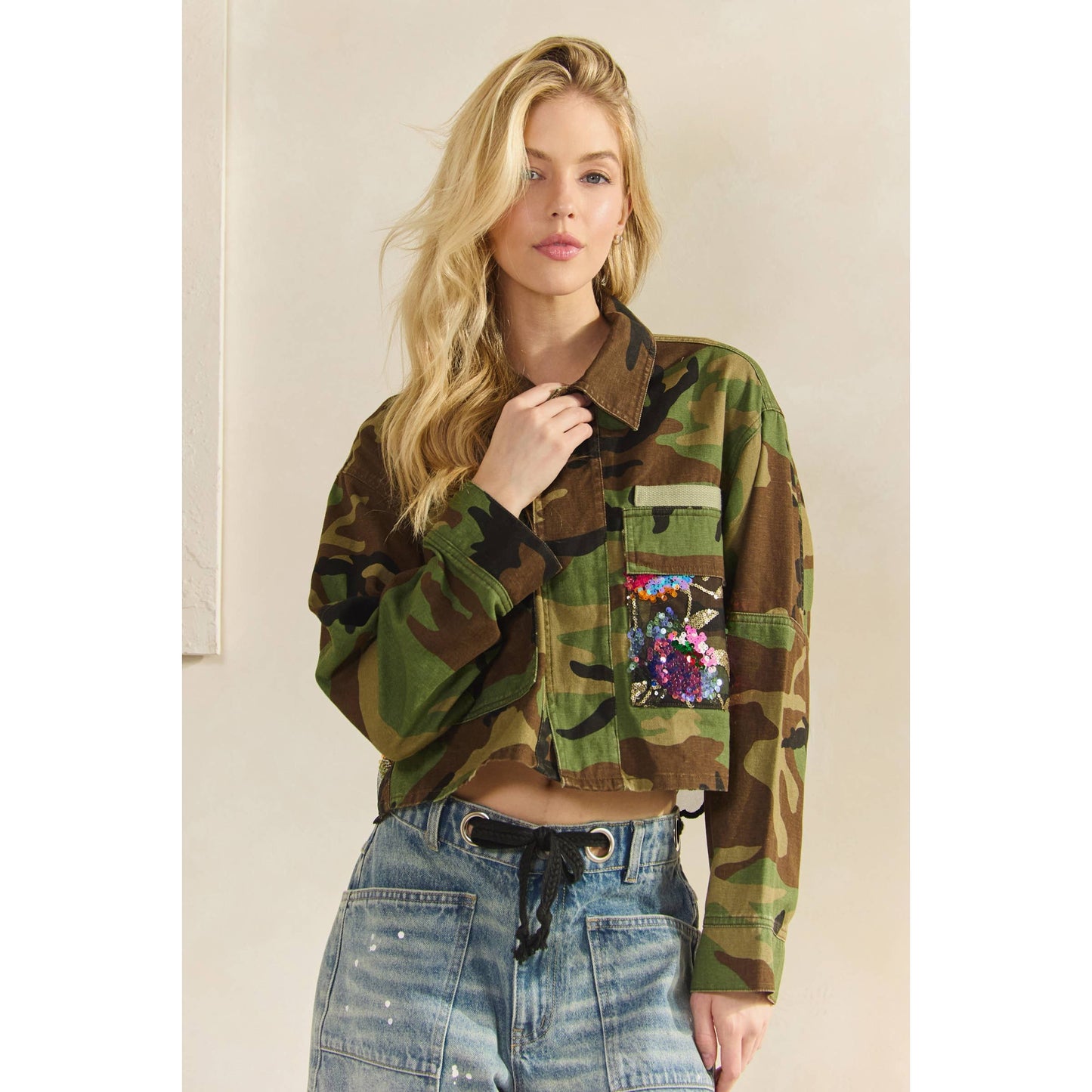 Veveret - Camo Sequins Contrast Jacket
