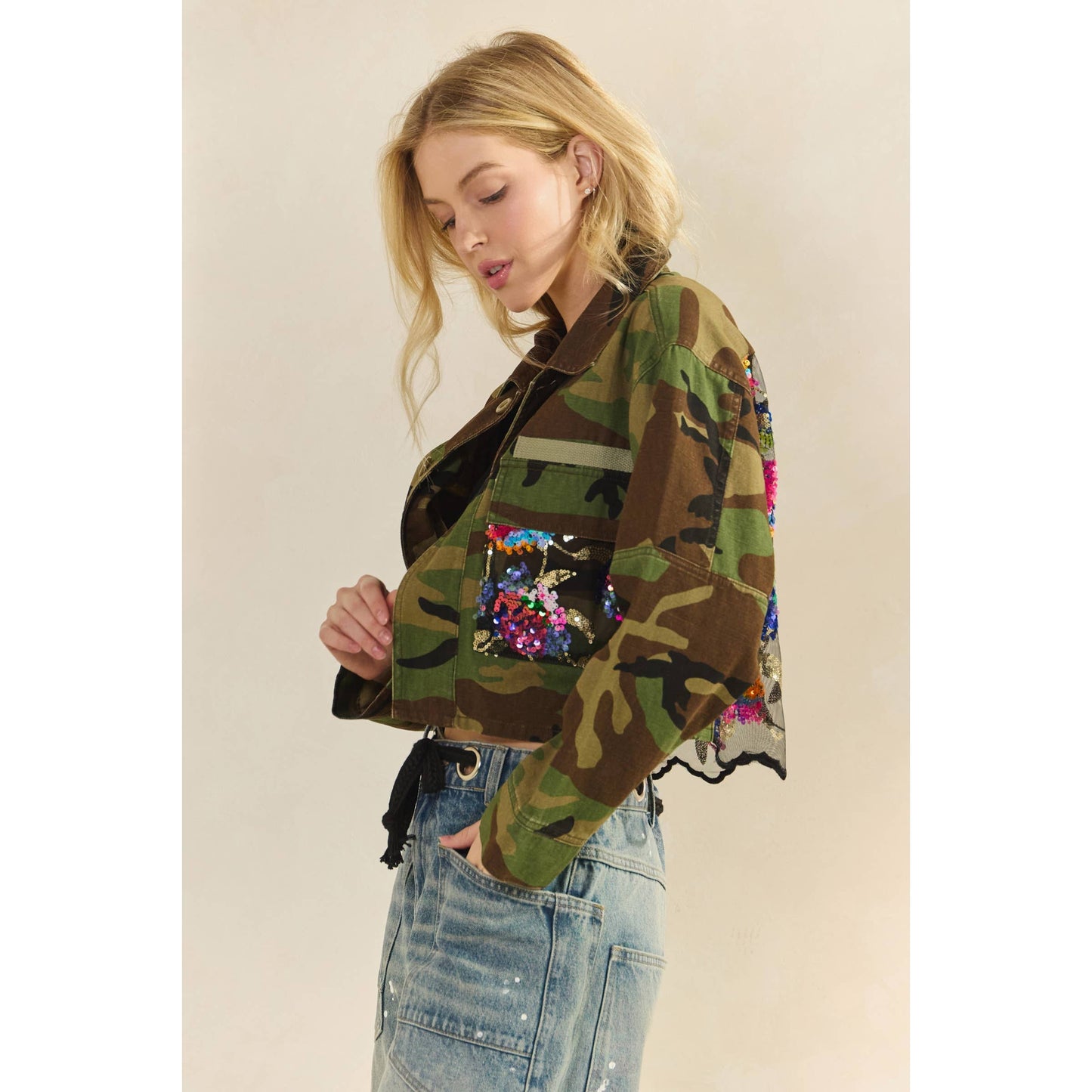 Veveret - Camo Sequins Contrast Jacket