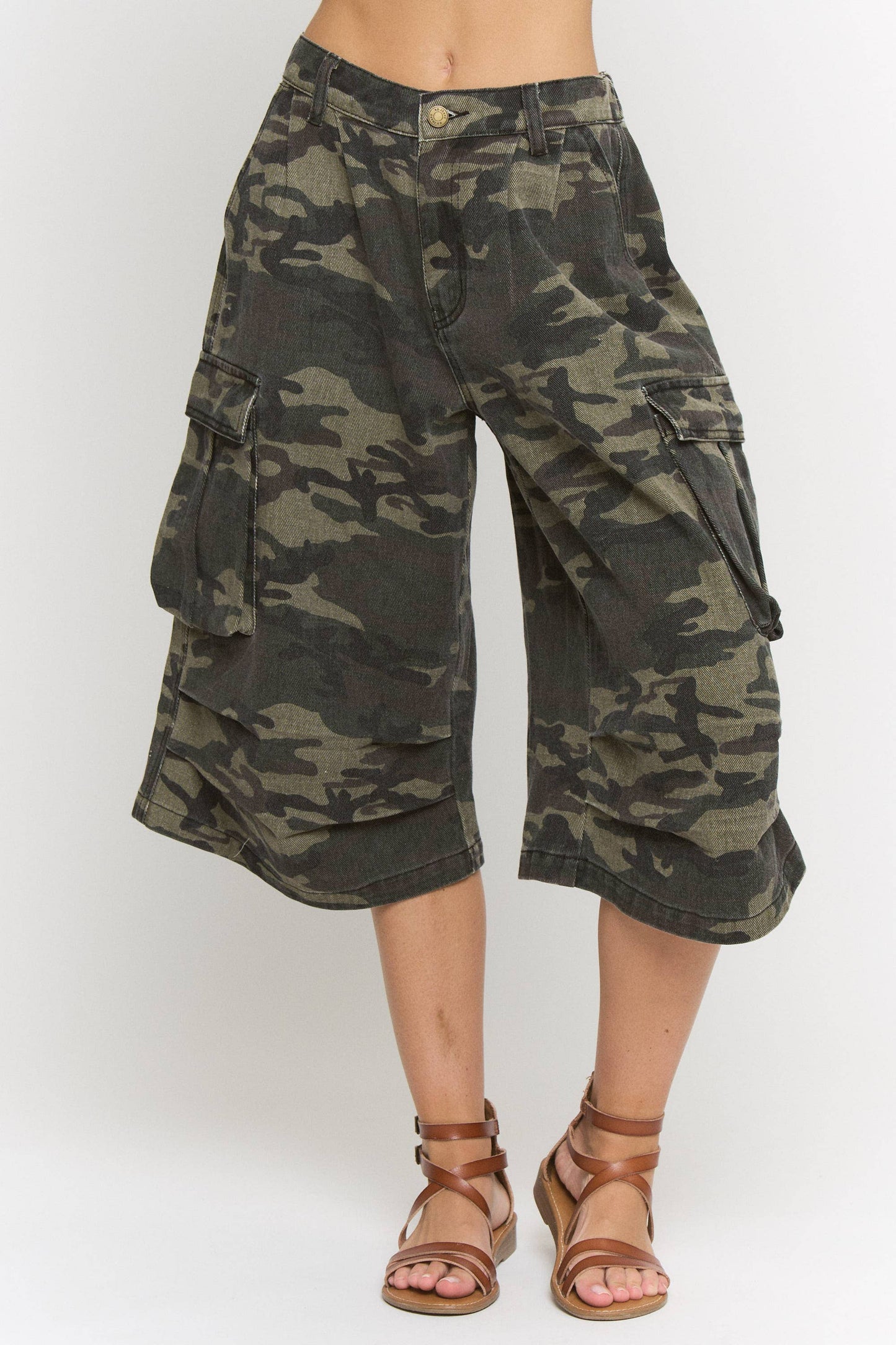JADE BY JANE - PLUS SIZE CAMO CARGO MIDI PANTS